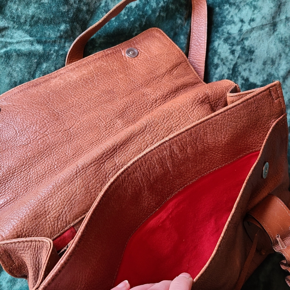 Thick pebbled leather shoulder bag satchel - Picture 7 of 15